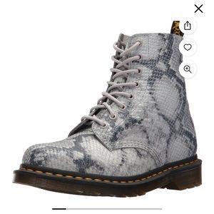 Dr. Martens Pascal Snake